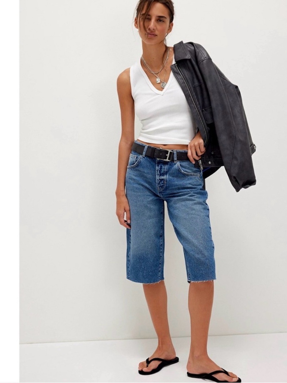 Free People We The Free Low Rise Relaxed Capri Women's 29 Long Jorts Bermuda